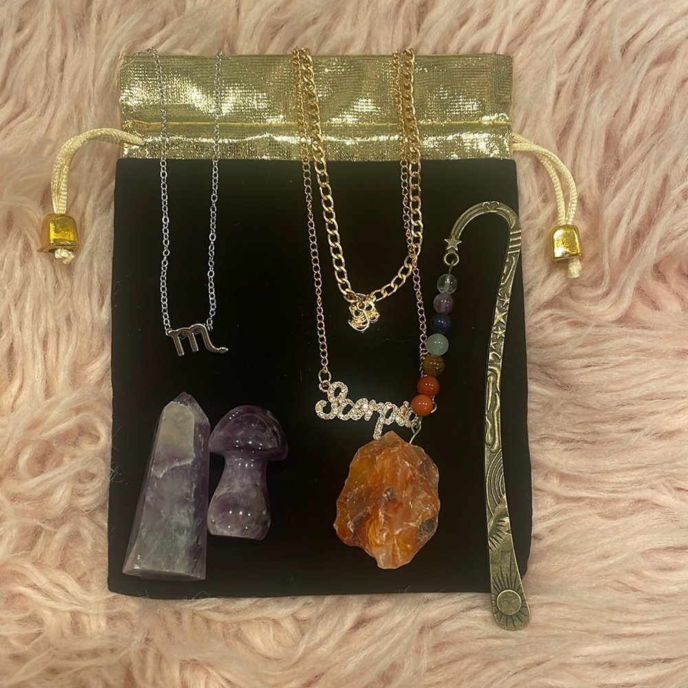 Scorpio horoscope gift set